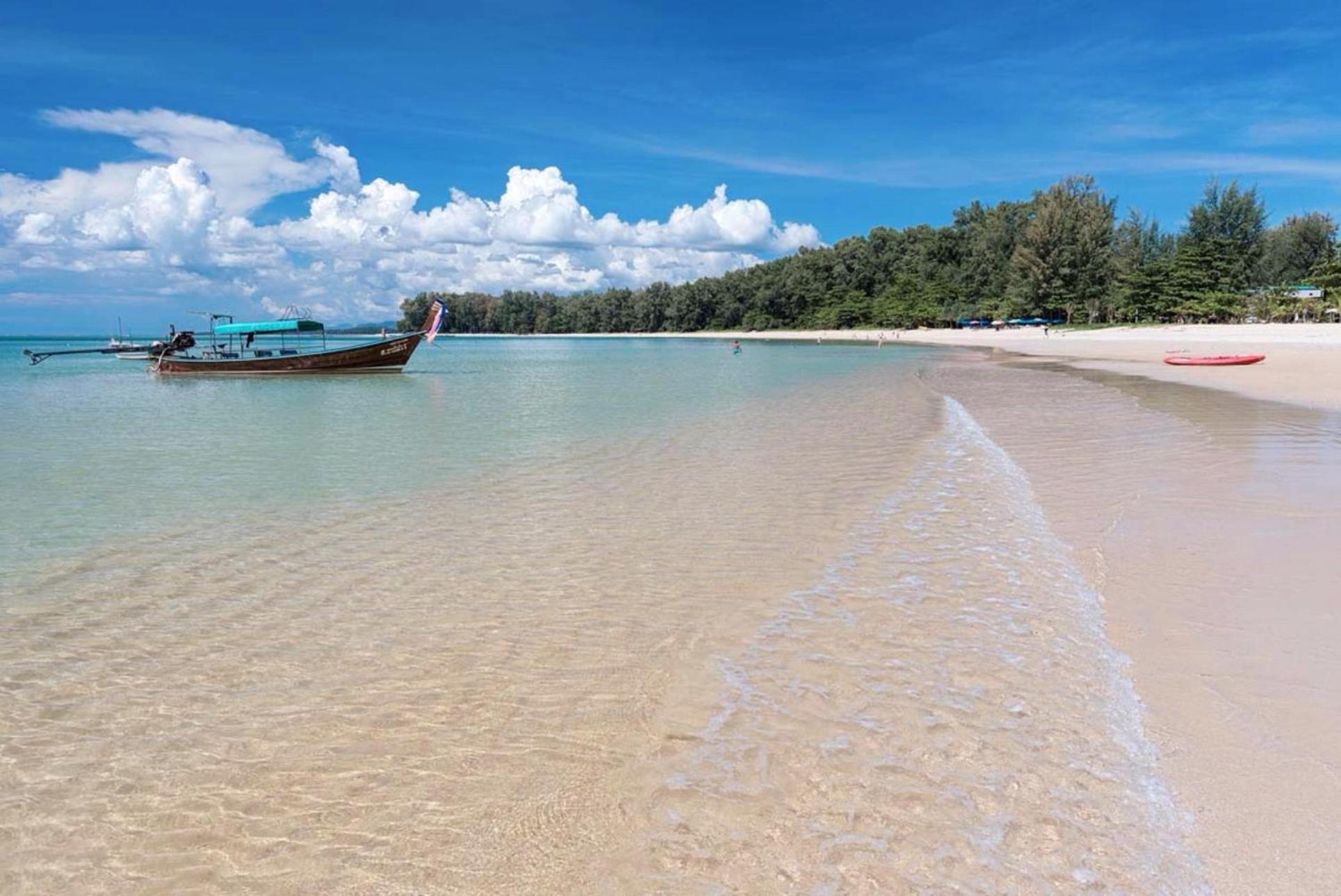 โรงแรมไอดีโอภูเก็ต  Nai Yang ภายนอก รูปภาพ